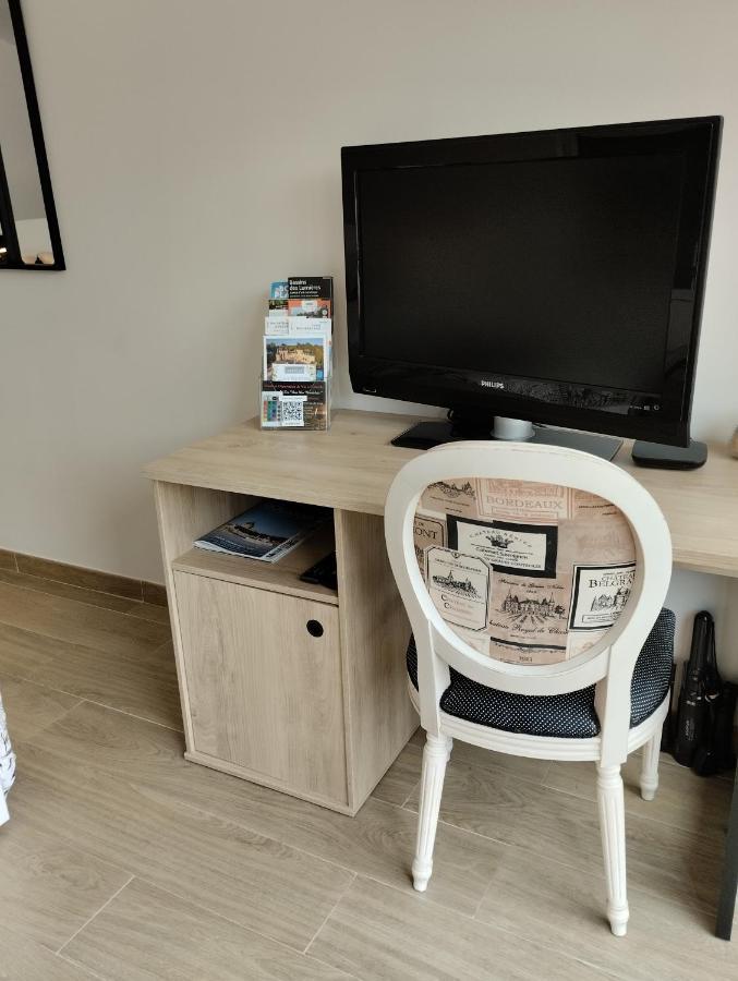 Bed and Breakfast L'Atelier Saint-Sulpice Entre Bordeaux Et St Emilion Esterno foto